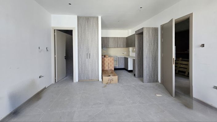 Image No.5-Studio à vendre à Larnaca