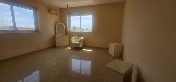 Image No.17-Villa de 4 chambres à vendre à Larnaca