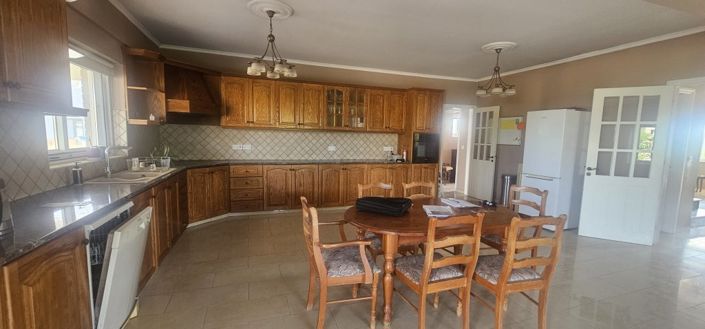 Image No.19-Villa de 4 chambres à vendre à Larnaca