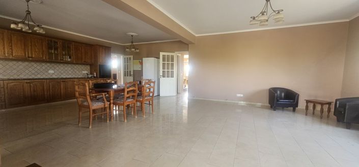 Image No.9-Villa de 4 chambres à vendre à Larnaca