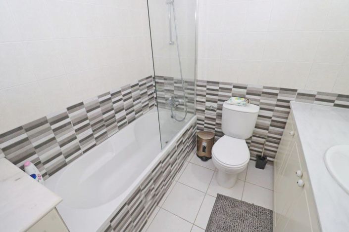 Image No.24-3 Bed Villa for sale