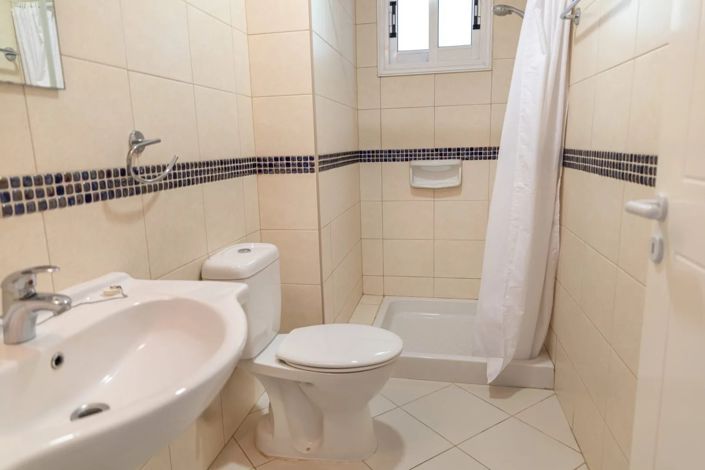 Image No.12-2 Bed Apartment for sale