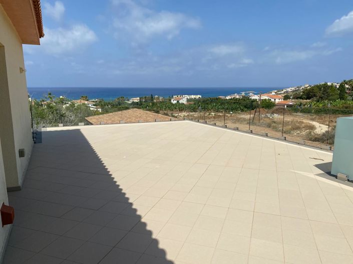 Image No.2-3 Bed Villa for sale