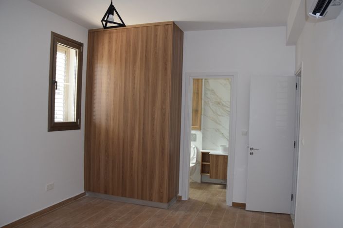 Image No.10-3 Bed Apartment for sale