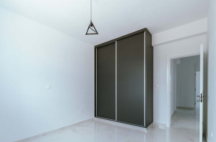 Image No.9-3 Bed Apartment for sale