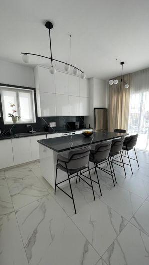 Image No.12-3 Bed Villa for sale