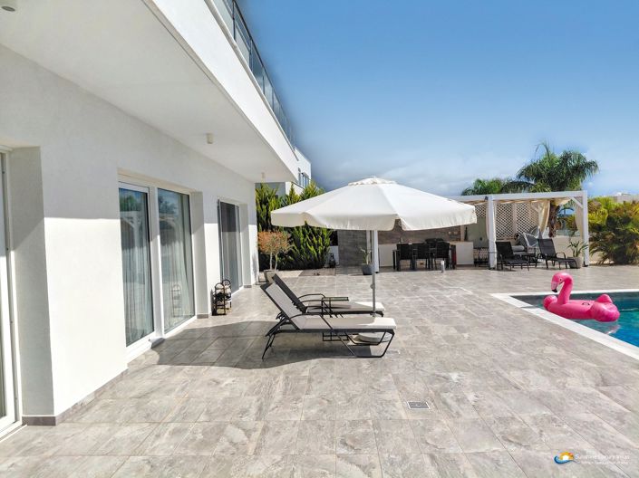 Image No.13-3 Bed Villa for sale