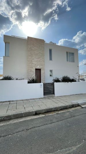 Image No.2-Villa de 3 chambres à vendre à Paphos