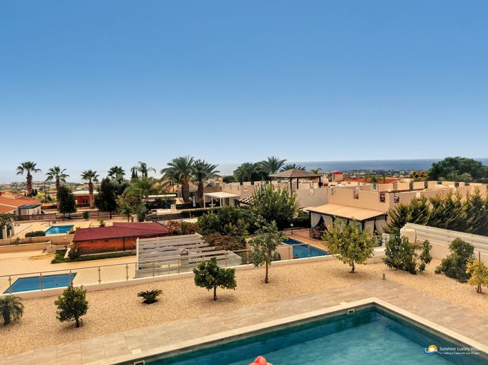 Image No.27-3 Bed Villa for sale