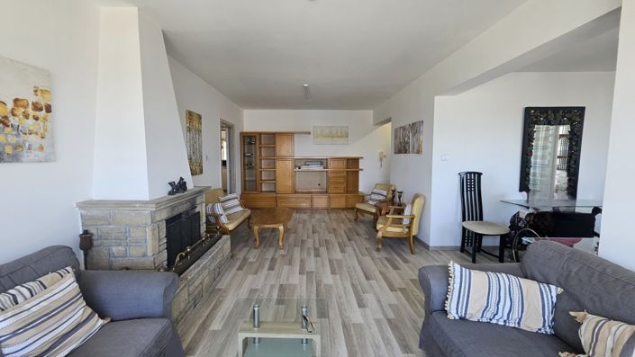 Image No.9-Propriété de 3 chambres à vendre à Larnaca