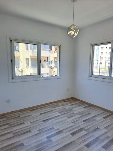 Image No.19-3 Bed Apartment for sale