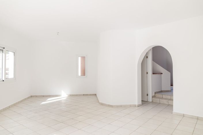 Image No.2-3 Bed Villa for sale