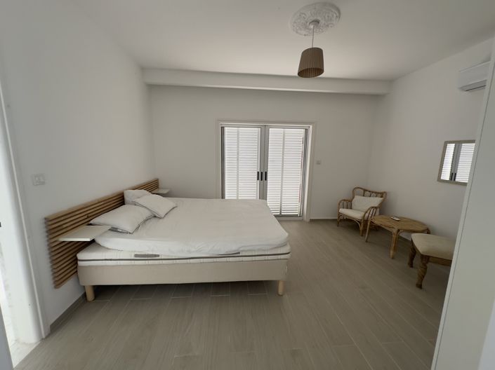 Image No.18-6 Bed Villa for sale