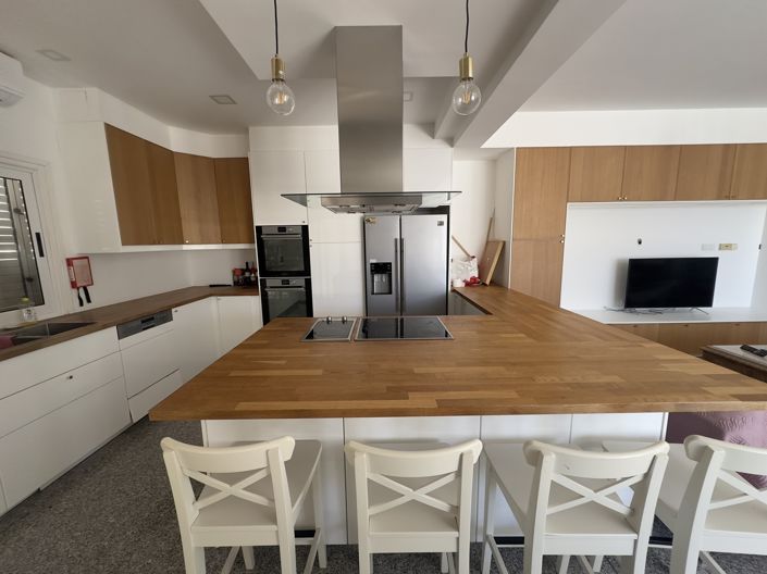 Image No.3-6 Bed Villa for sale