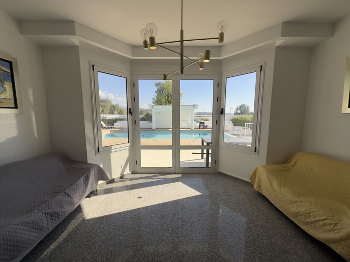 Image No.5-6 Bed Villa for sale