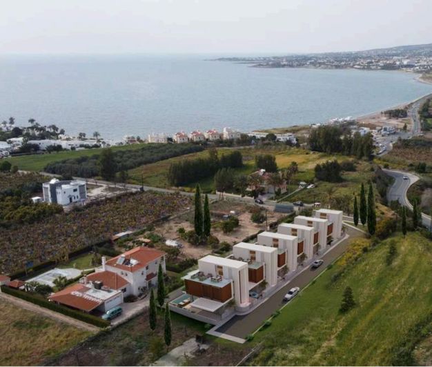 Image No.2-Villa de 4 chambres à vendre à Kissonerga