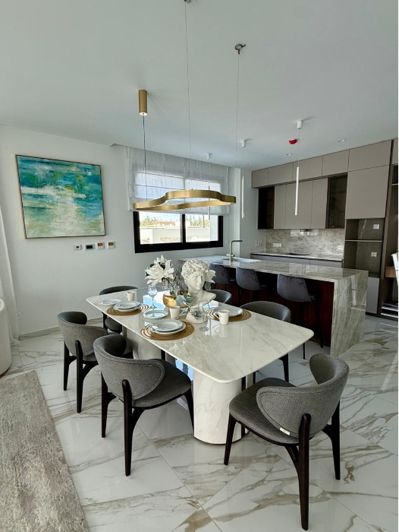 Image No.9-4 Bed Townhouse for sale