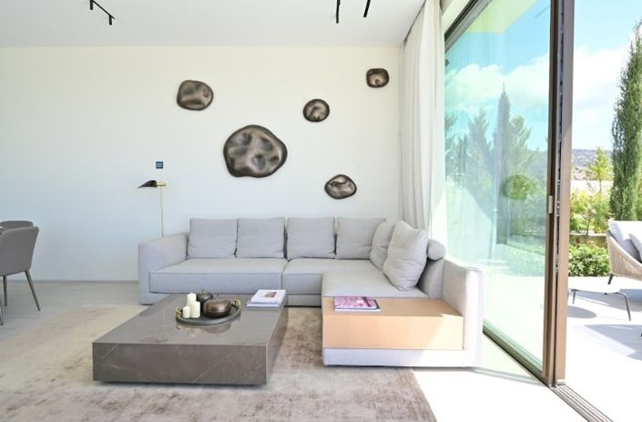 Image No.6-5 Bed Villa for sale