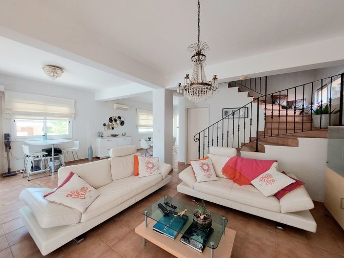 Image No.24-3 Bed Villa for sale