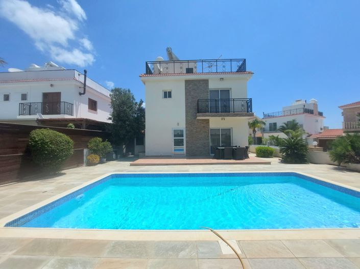 Image No.39-3 Bed Villa for sale