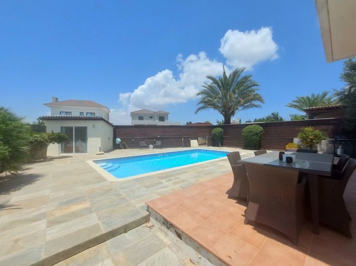 Image No.42-3 Bed Villa for sale