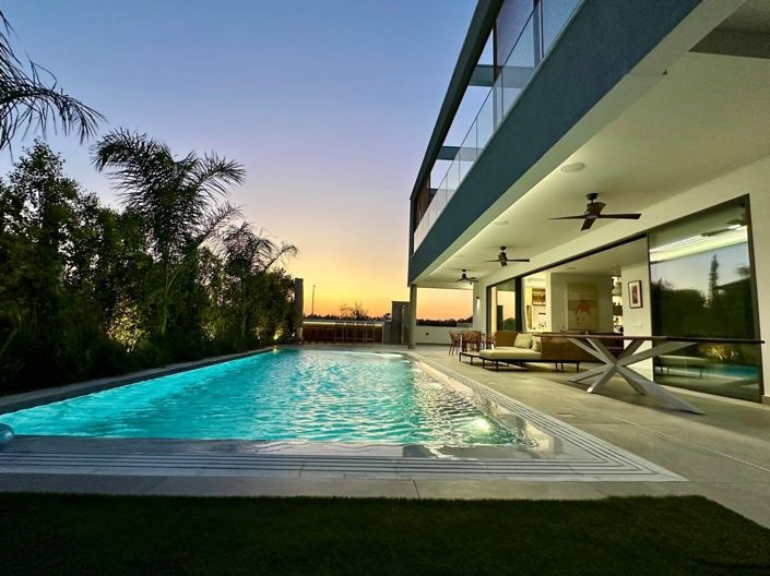 Image No.37-4 Bed Villa for sale