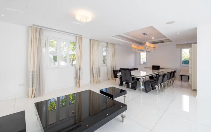 Image No.2-Villa de 5 chambres à vendre à Limassol