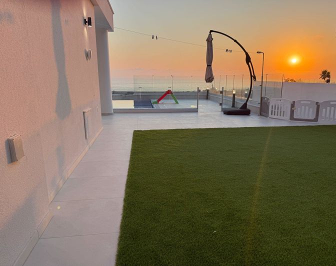 Image No.3-4 Bed Villa for sale