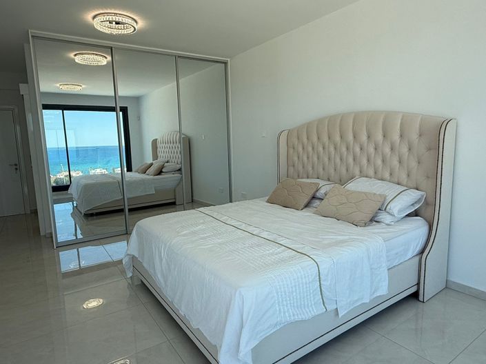 Image No.9-4 Bed Villa for sale