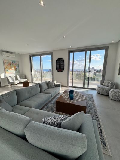 Image No.3-7 Bed Villa for sale