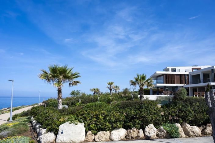 Image No.2-6 Bed Villa for sale