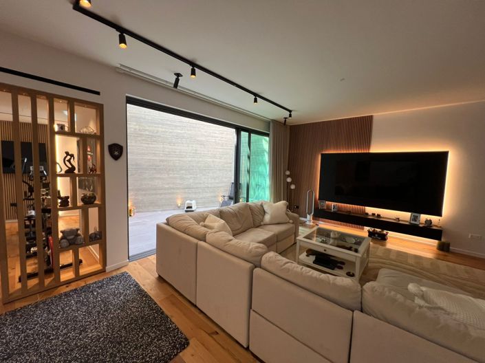 Image No.29-5 Bed Villa for sale