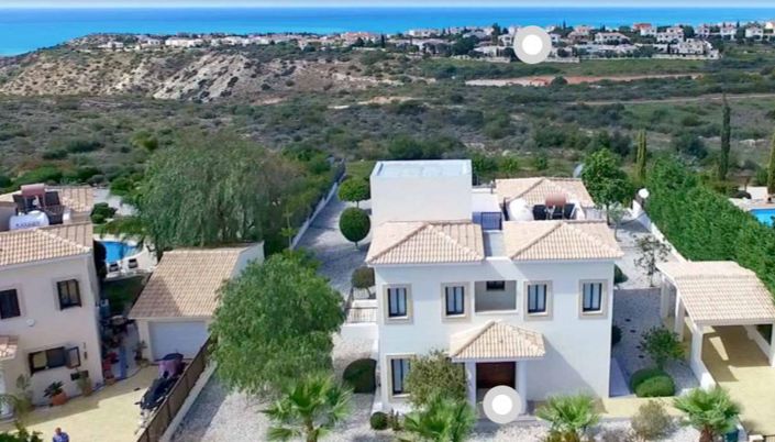 Image No.2-4 Bed Villa for sale