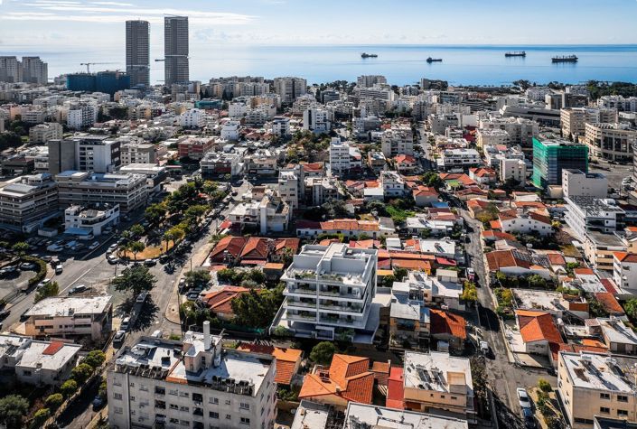 Image No.6-2 Bed Property for sale