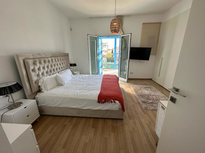 Image No.7-3 Bed Villa for sale