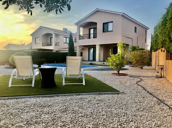 Image No.1-Villa de 3 chambres à vendre à Chypre