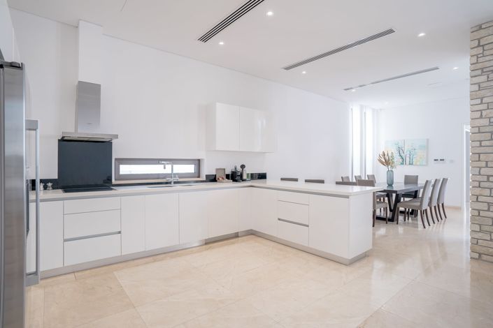 Image No.10-4 Bed Villa for sale