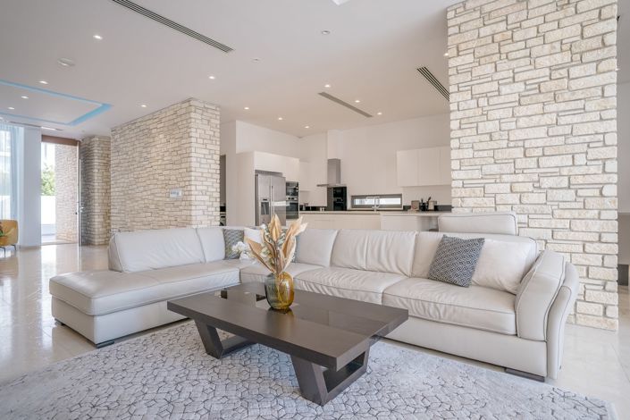 Image No.3-3 Bed Villa for sale