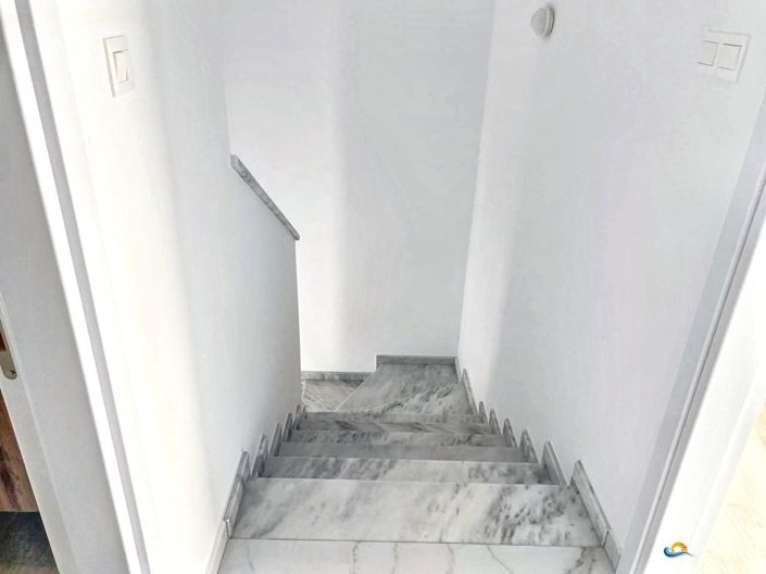 Image No.10-3 Bed Villa for sale