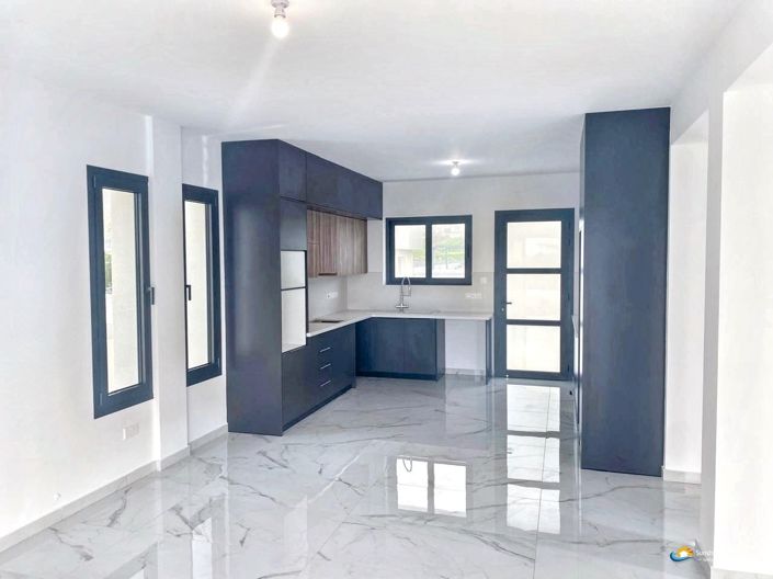 Image No.5-3 Bed Villa for sale