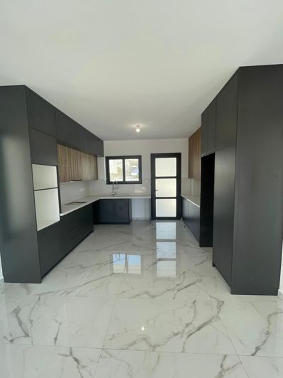 Image No.7-3 Bed Villa for sale