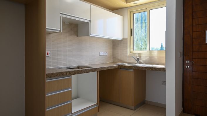 Image No.6-2 Bed Townhouse for sale