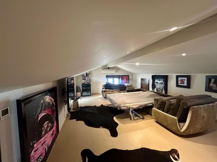 Image No.16-Villa de 5 chambres à vendre à Larnaca