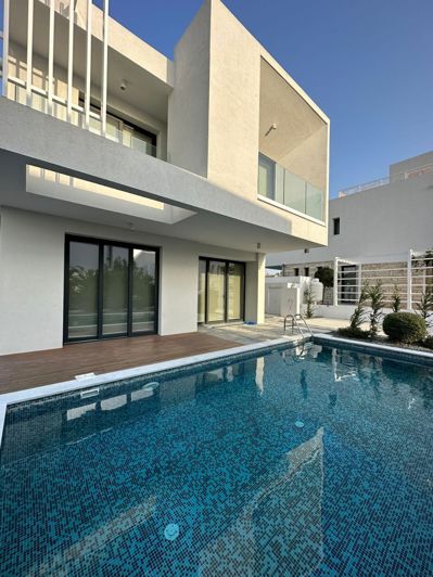 Image No.14-3 Bed Villa for sale