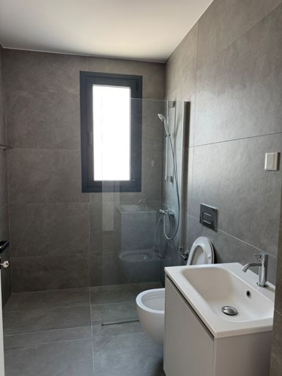 Image No.11-3 Bed Property for sale