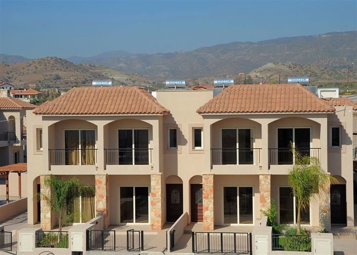 Image No.21-3 Bed Townhouse for sale