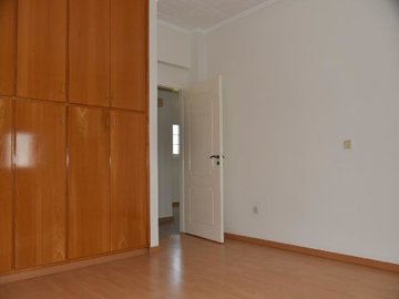 15000730975