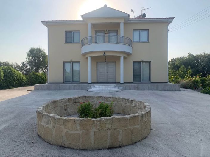Image No.1-Villa de 5 chambres à vendre à Paphos