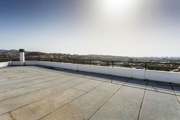 Image No.10-4 Bed Apartment for sale