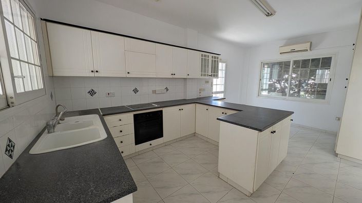 Image No.23-Appartement de 8 chambres à vendre à Limassol